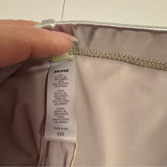 SKIMS Metallic Nickel Bike Shorts XXS | Shapewear Biker Shorts Silver - Picture 7 of 12